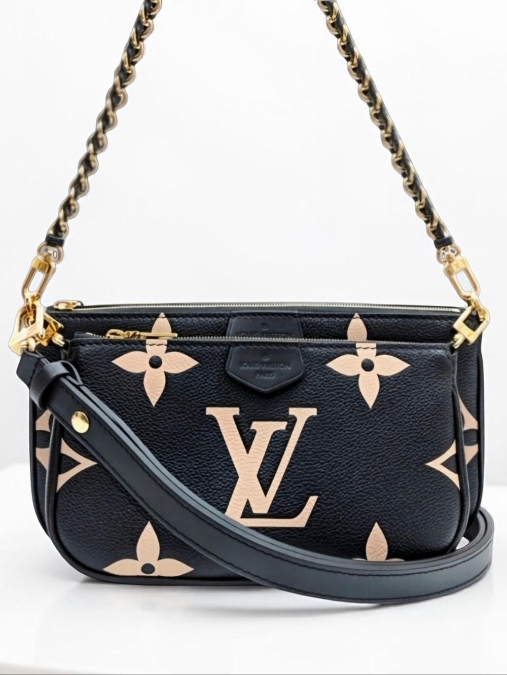 ✨️( Beautiful Condition) Authentic Louis Vuitton Multi pochette (Full Set)